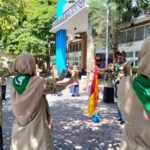 Antusiame Guru SD Muhamamdiyah 2 GKB dala Latihan Kepanduan HW