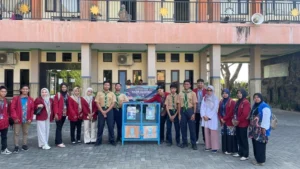 IPM dan Mahasiswa KKN Umsida Kolaborasi Wujudkan Bank Sampah di Smamuga Tulangan