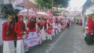 Semarakkan HUT ke-80 RI, TK ABA 10 Kalijaten Gelar Pawai Payung Nusantara