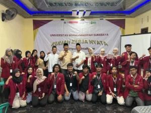 Penutupan KKN UM Surabaya di Desa Gedangan Berlangsung Penuh Kehangatan