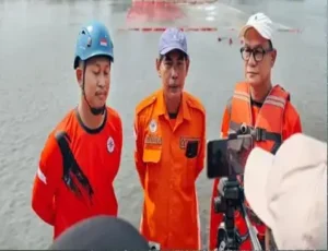 Peringatan HUT ke-80 RI, Forum Potensi Tangsel Bentangkan Bendera Merah Putih Raksasa (Adipatra Kenaro Wicaksana/PWMU.CO)