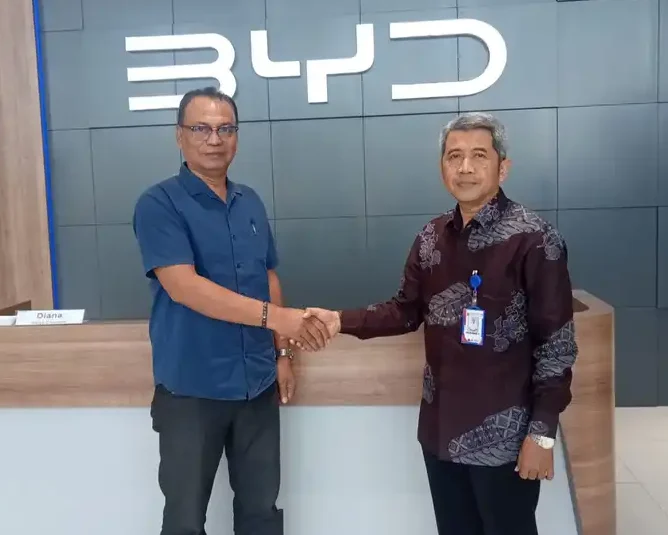 Lahirkan Babak Baru! SMK Muhammadiyah 9 Gambiran Gandeng 3 Perusahaan Otomotif Listrik Global