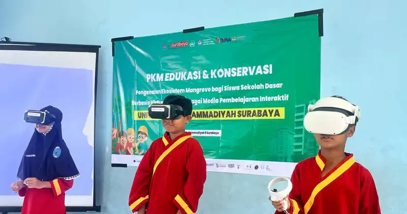 Inovatif! Dosen UM Surabaya Hadirkan Pengalaman Belajar Ekosistem Mangrove dengan VR