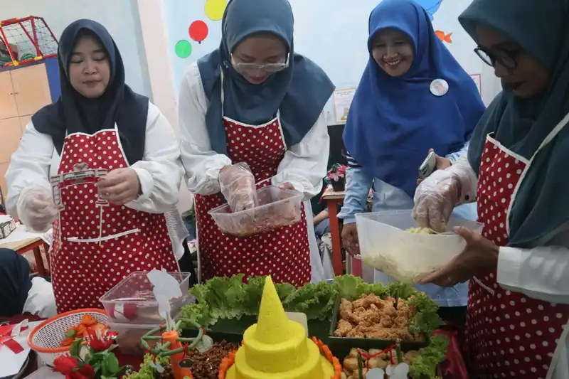 Gebyar Milad ke-15, TK ABA 40 Pererat Kebersamaan Lewat Lomba Tumpeng