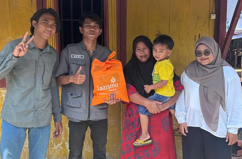 KKN UM Surabaya Turun Tangan, Warga Desa Jegreg Antusias Ikuti Cek Kesehatan Gratis