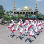 Ponpes Al-Ishlah Sendangagung Ubah Rute Lomba Gerak Jalan Imbas Cuaca Panas