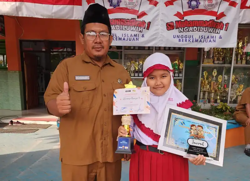 Zharifa, Siswi Kelas 3 SDM 1 Ngadiluwih Raih Prestasi di Bulan Kemerdekaan