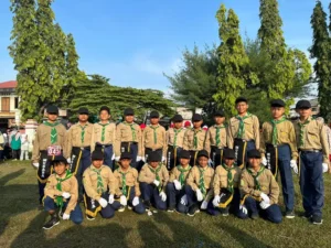 Regu HW SD Musaba Tampil Beda di Gerak Jalan HUT RI Babat