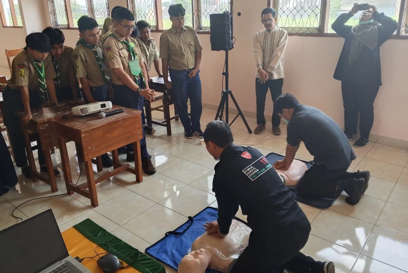 Sinergi Bersama Dinkes, Smamsa Jombang Gelar Sosialisasi Sibangjo dan Kegawatdaruratan