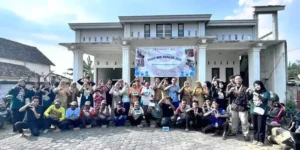 Mahasiswa KKN UM Surabaya Gandeng BPP Beri Penyuluhan Pengendalian Hama Tikus di Desa Sawahan