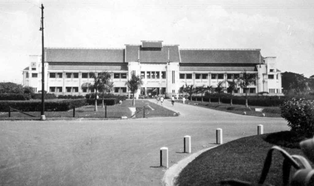 Ketika Sejarah Surabaya Ditentukan di Meja Rapat