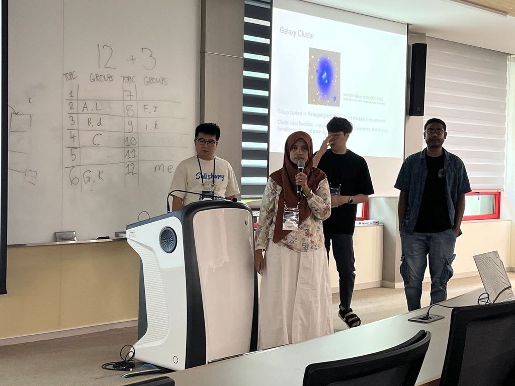 Kolaborasi Riset Astronomi Dosen UM Surabaya di Korea