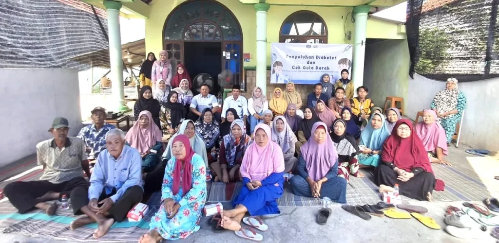 Peduli Penderita Diabetes, Mahasiswa KKN UMG Beri Edukasi dan Layanan Cek Gula Darah Gratis