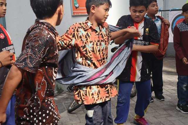 Lomba Agustusan D2 Sekolah Inovatif Jagir Tekankan Kerja Sama Tim