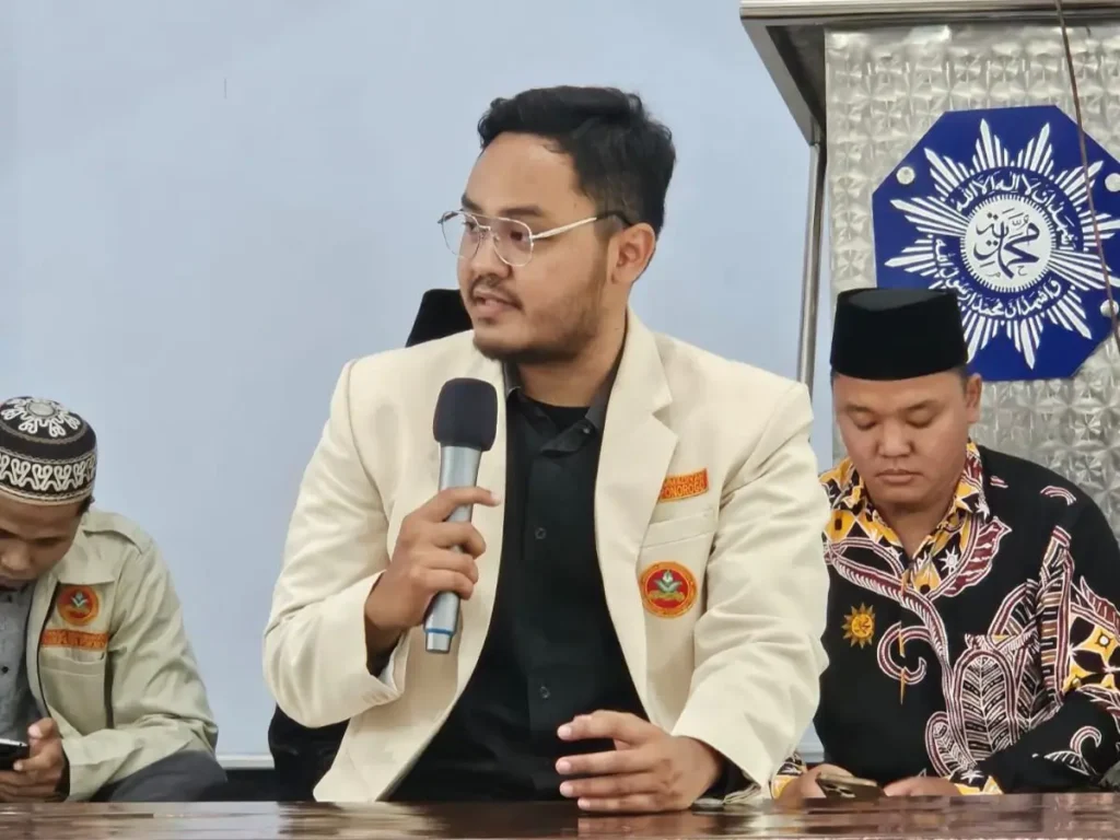 Pentingnya Penjabat Menjaga Etika Berkomunikasi