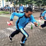 Lomba Pindah Bendera Semarakkan Agustusan di SMK Muda Genteng