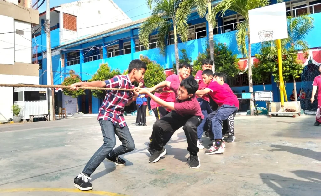 Semarak Lomba Agustusan di Spemutu Gresik Jadi Ajang Perekat Solidaritas Siswa