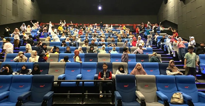 Dukung Sekolah Happy Tanpa Bully, SDMM Gelar Nobar Film Cyberbullying