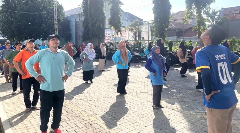 Pererat Silaturahmi, SD Muhammadiyah 1 dan KB-TK ABA Menganti Gelar Senam Bersama