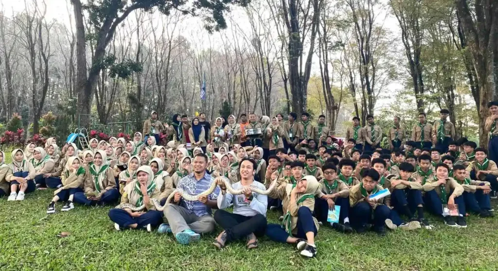 Belajar dari Ular: Smamseven Hadirkan Edukasi Seru Bareng Venomous Snake Indonesia di Campion 2025