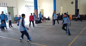 Agustusan di SMK Muda Genteng Makin Meriah dengan Lomba Hadang