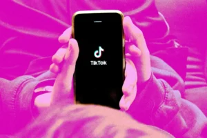 Riset UMY: TikTok Diam-Diam Memicu Kesepian dan Krisis Identitas Gen Z