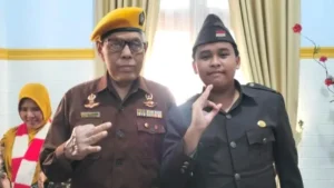 Veteran Asal Banyuwangi Ini Menangis Haru saat Dikunjungi Siswa SMA Muha Genteng