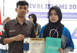 Siswi SMK Muda Genteng Raih Juara Harapan II Lomba Kaligrafi se-Tapal Kuda