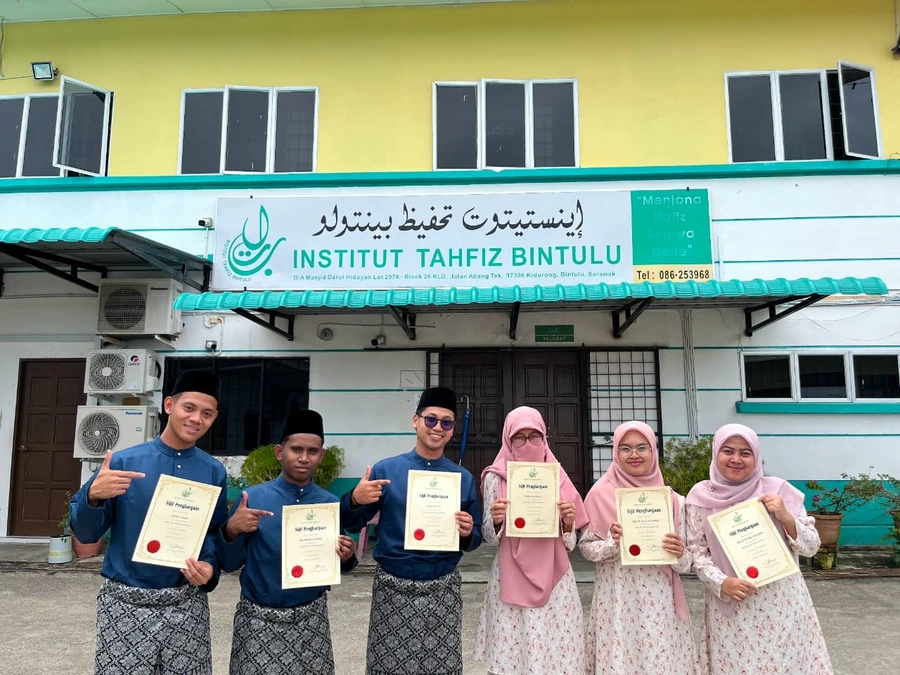 Cerita Mahasiswa Pendidikan Bahasa Arab UMM Ajarkan Bahasa Arab di Serawak