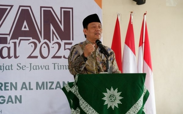 Ketua Majelis Dikdasmen dan PNF PWM Jatim Apresiasi Perkembangan Al Mizan saat Buka Al Mizan Islamic Festival 2025