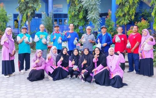 PRNA Sendangagung Sukses Membaca Peluang Usaha di Kerumunan Massa