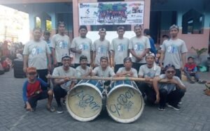 Tak Hanya Hadir, PRPM Sendangagung Tunjukkan Kepiawaian Main Jidor di Jalan Santai Spemudas Paciran  