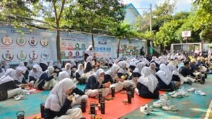 Nikmatnya Sarapan Sehat Warnai One Day Sport #3 PCM GKB Gresik