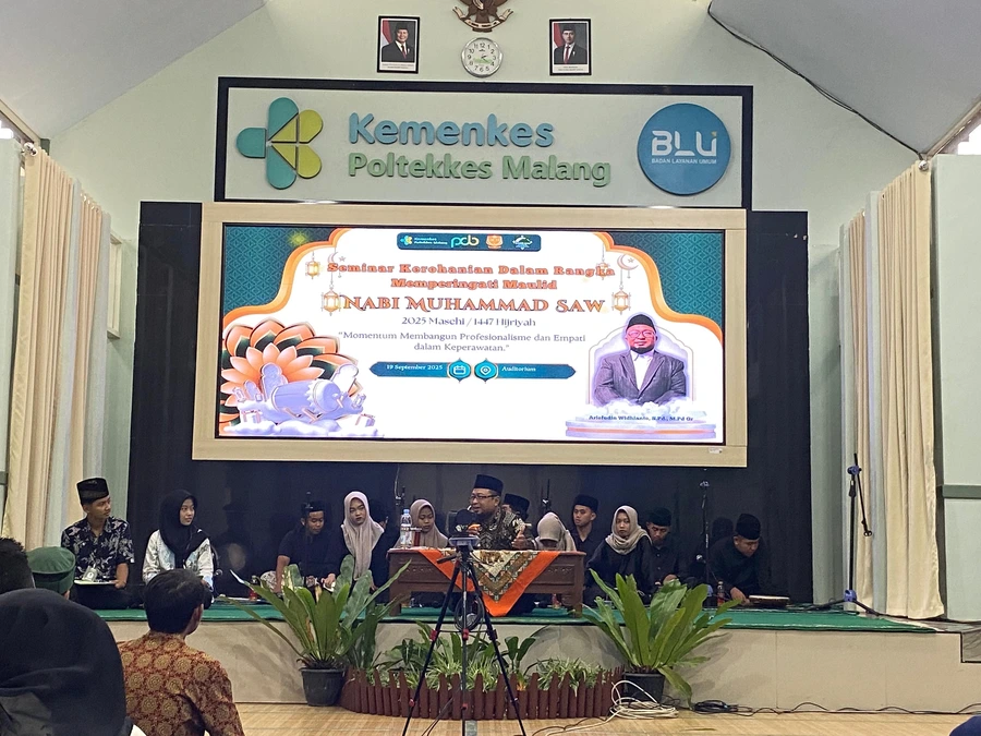 Empati Itu Ruh Keperawatan, Pesan Kepala SMK Muhammadiyah 1 Blitar di Poltekkes Malang