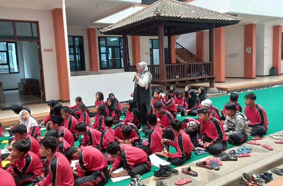 Mengajar di Sekolah Rakyat, Ini Catatan Dosen Umsida untuk Pemerintah