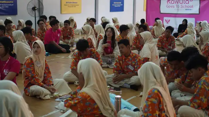 Belajar dari Isu Nyata, Siswa Smamita Asah Critical Thinking Lewat Kawula17