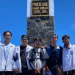 Dari Ruang Sidang ke Alam Lawu, Mahasiswa UMM Temukan Makna Hukum dan Kehidupan