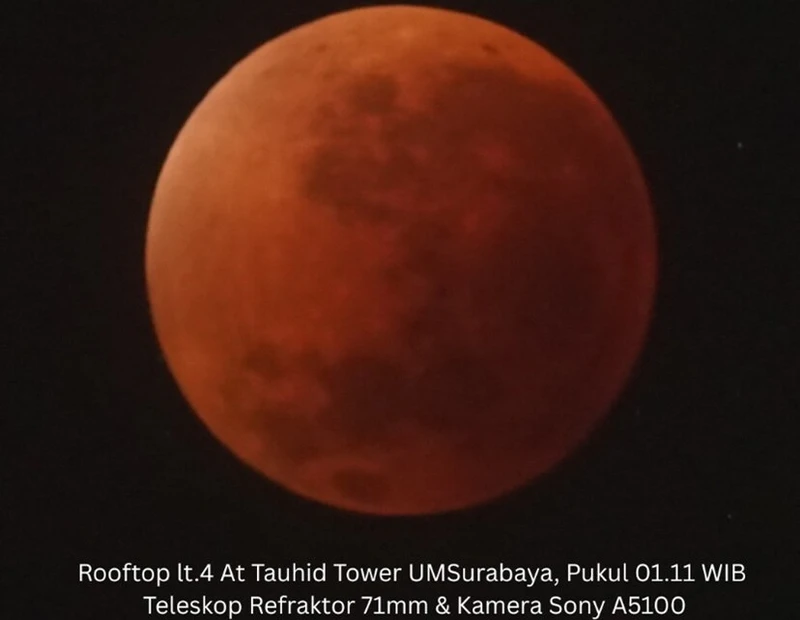 Satu Langit, Satu Indonesia: Gerhana Bulan Total 2025 di UM Surabaya
