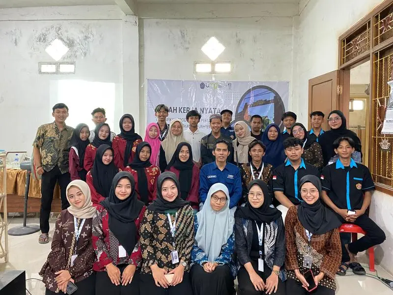 KKN UMG Dorong Pemuda Desa Ngasin Jadi Wirusahawan Kreatif