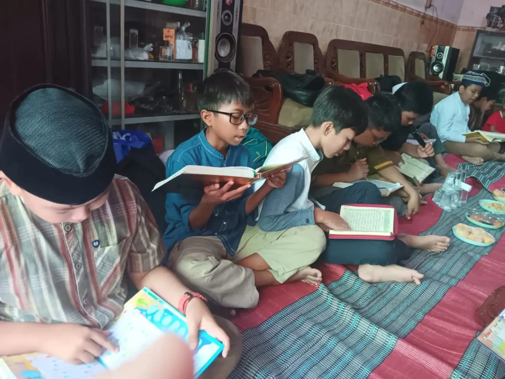 Taslim SD Mugres Pererat Silaturahim dan Latih Keberanian Murid