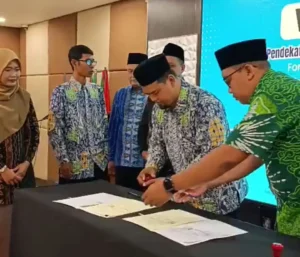 ‎Sinergi FOSKAM-UMLA: Transformasi Pembelajaran Digital di Sekolah Muhammadiyah Lamongan