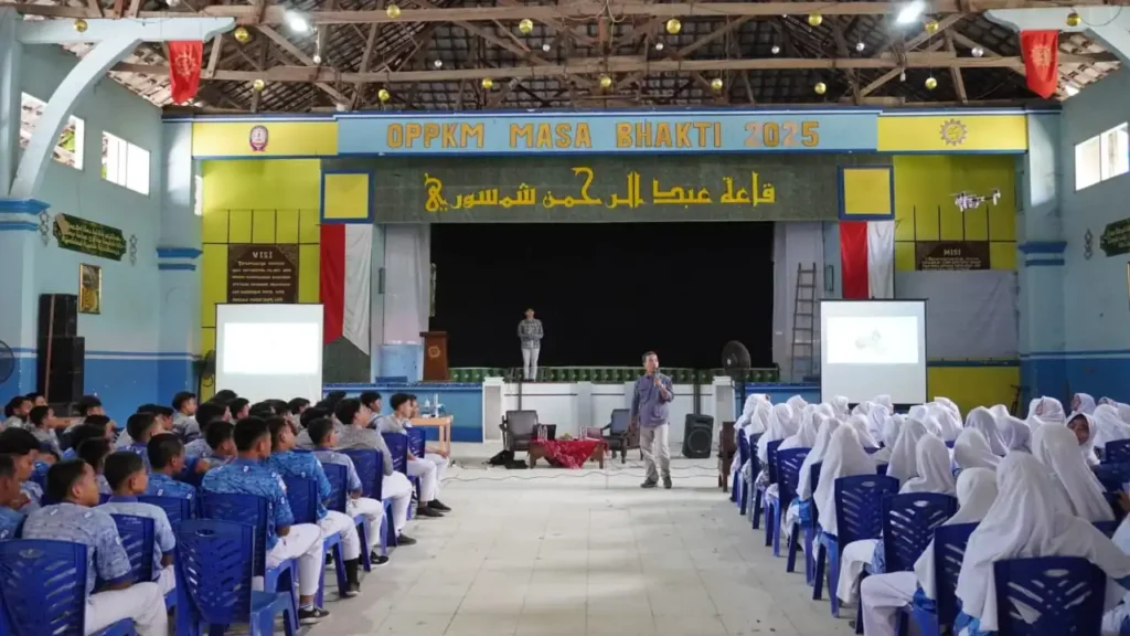 Ratusan Siswa Padati Aula Karangasem, Antusias Ikuti Kuliah Pakar Coding