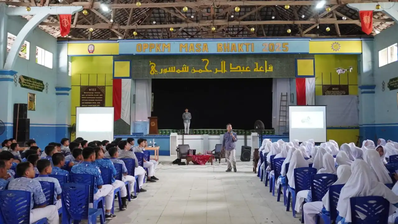 Ratusan Siswa Padati Aula Karangasem, Antusias Ikuti Kuliah Pakar Coding