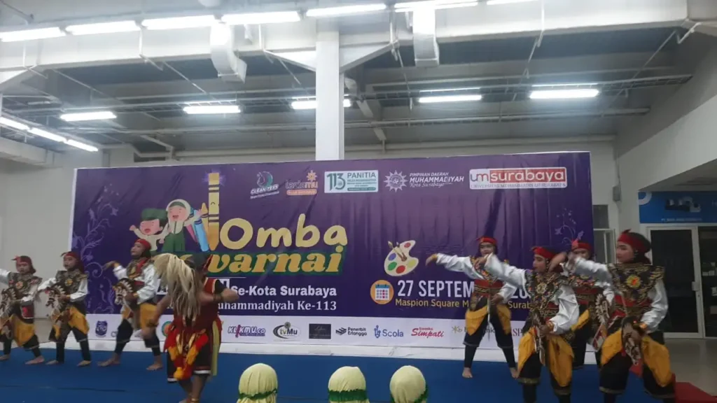 Ratusan Anak Semarakkan Lomba Mewarnai TK ABA se-Kota Surabaya