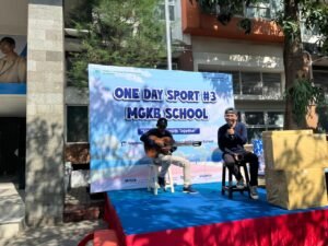One Day Sport SD Muhammadiyah GKB 2 Tampilkan “Mesin Waktu” karya Budi Doremi