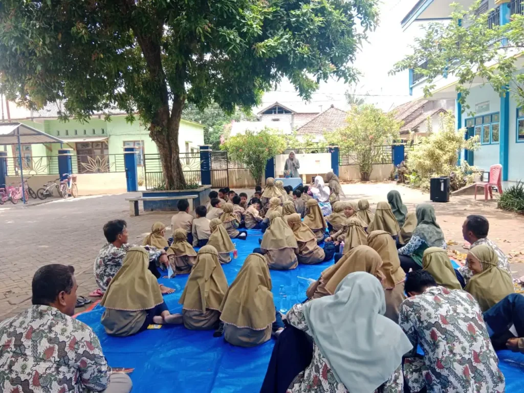 Menengok Opening Muhadloroh di MI Muhammadiyah 3 Doudo