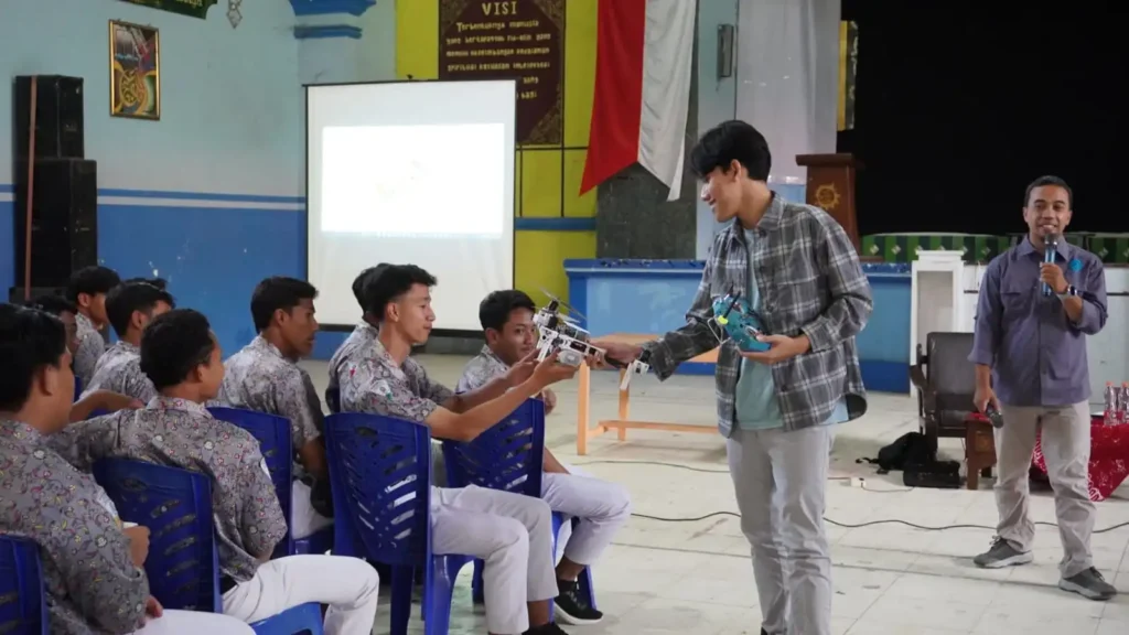 Azfar Azdi Arfakhsyad: Keliling Dunia dengan Matematika dan Coding
