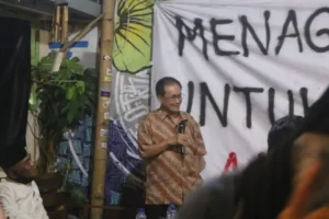 Mahasiswa di Persimpangan Zaman