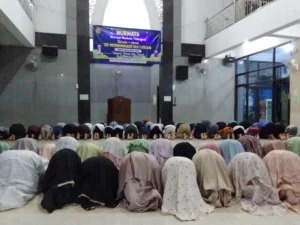 Malam Bersama SD Sakri dengan Pembiasaan Tahajud