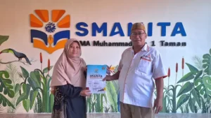 Melalui Lazismu PCM Sepanjang, Smamita Serahkan Dana Bantuan Bencana Bali